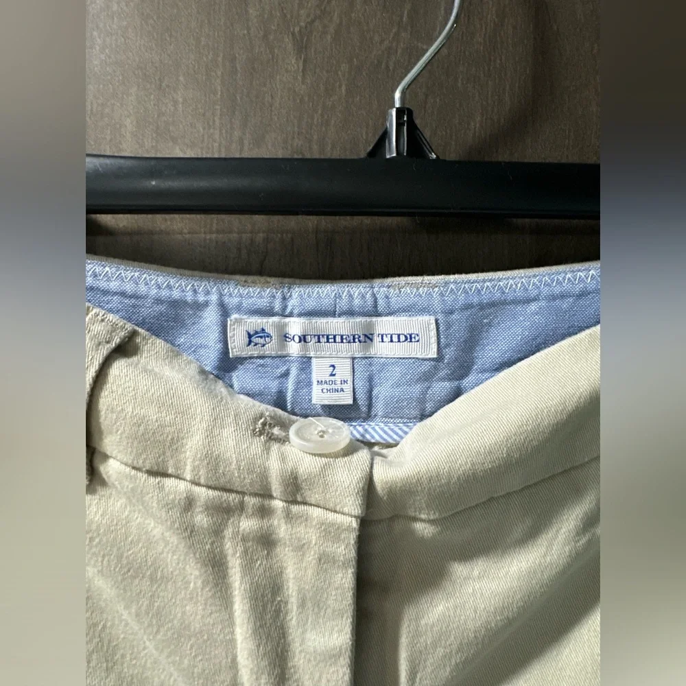 Southern Tide ladies shorts size 2 - Picture 3 of 3